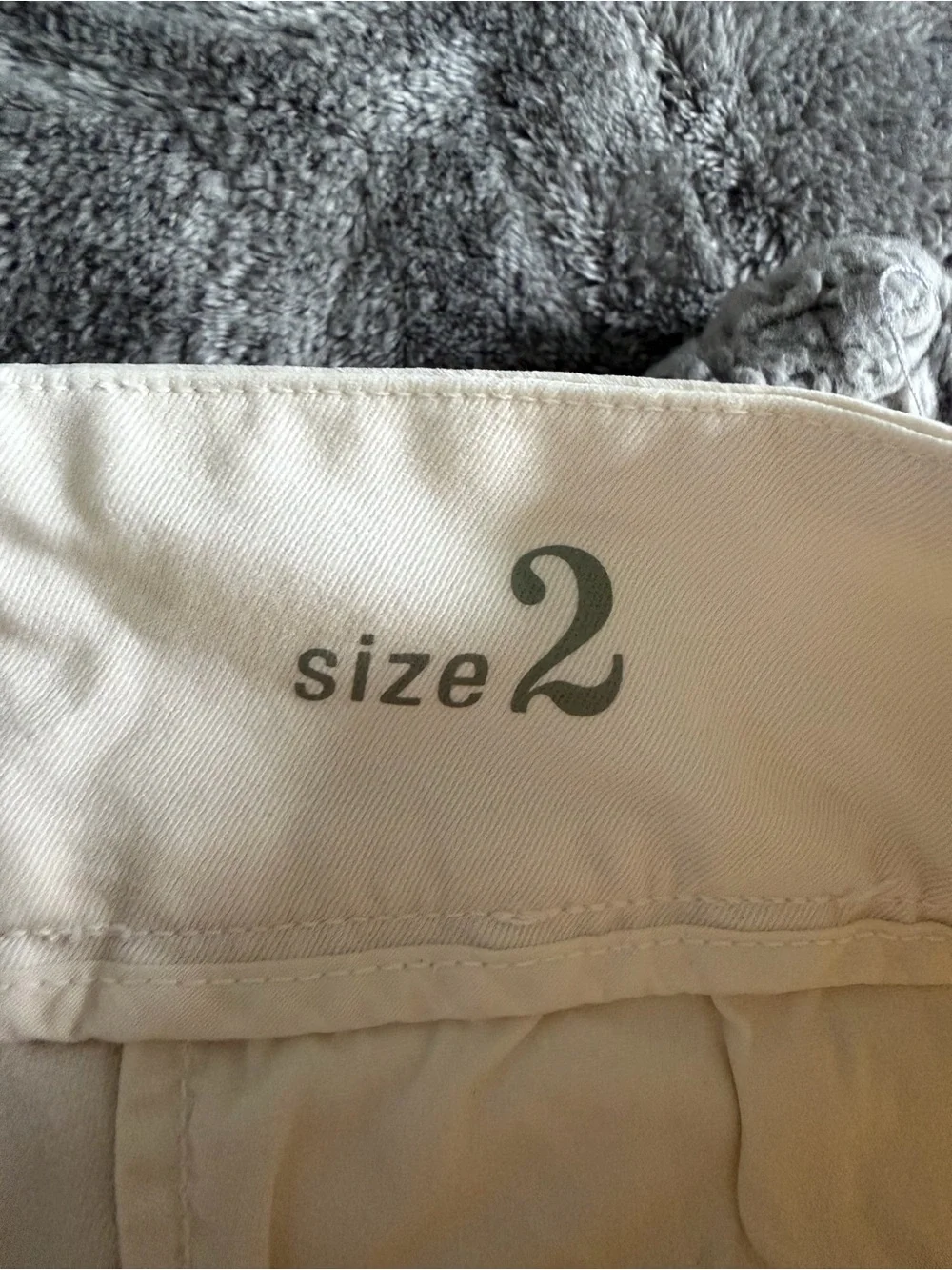 J.Crew Andie Chino Shorts Size 2 Ivory Stretch Cotton High Rise